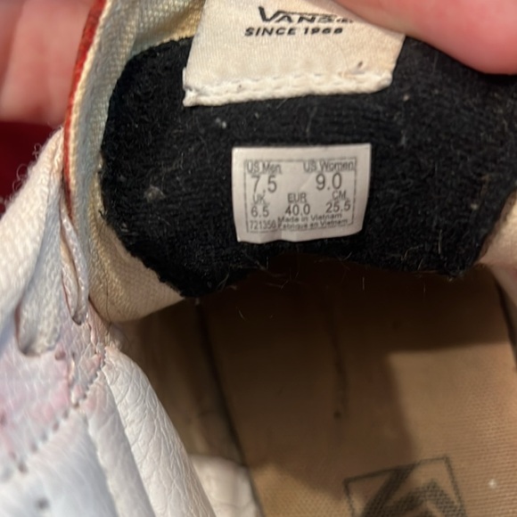 ⚡️VANS Red High Top Skate Sneakers - Picture 7 of 7